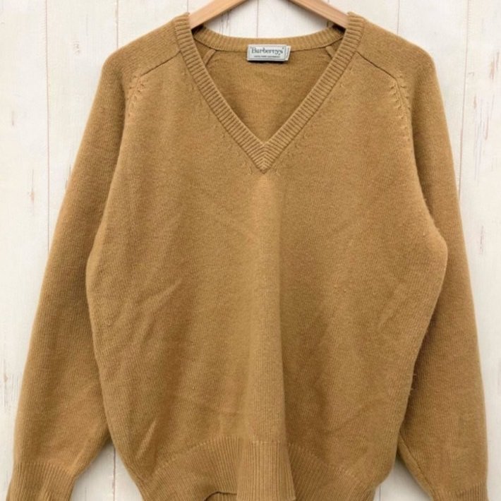 BURBERRY V領羊絨針織衫 (男女皆可穿)✨-0