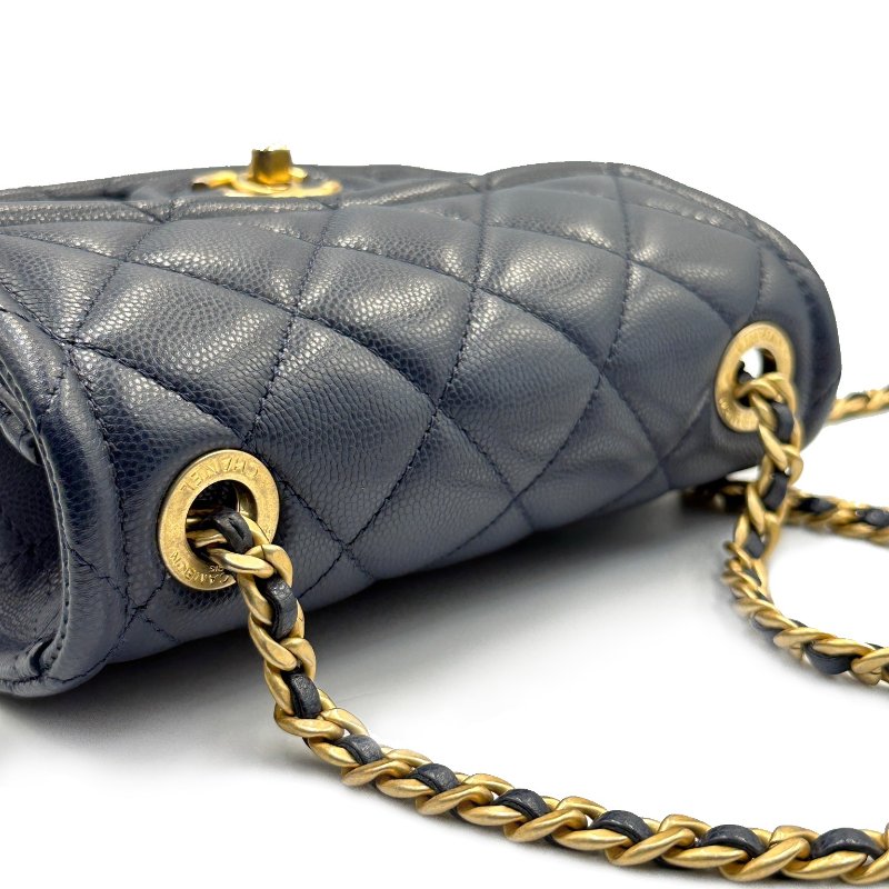 CHANEL 荔枝牛皮豆腐包 - 深藍金-4