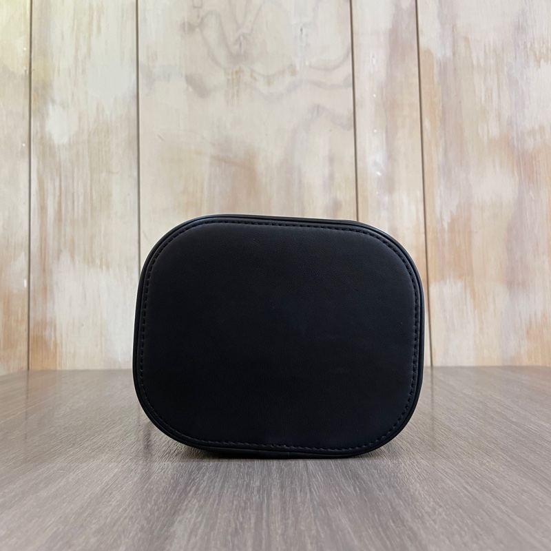 Chanel AS0323黑Box皮帶鏈化妝盒Vanity-4