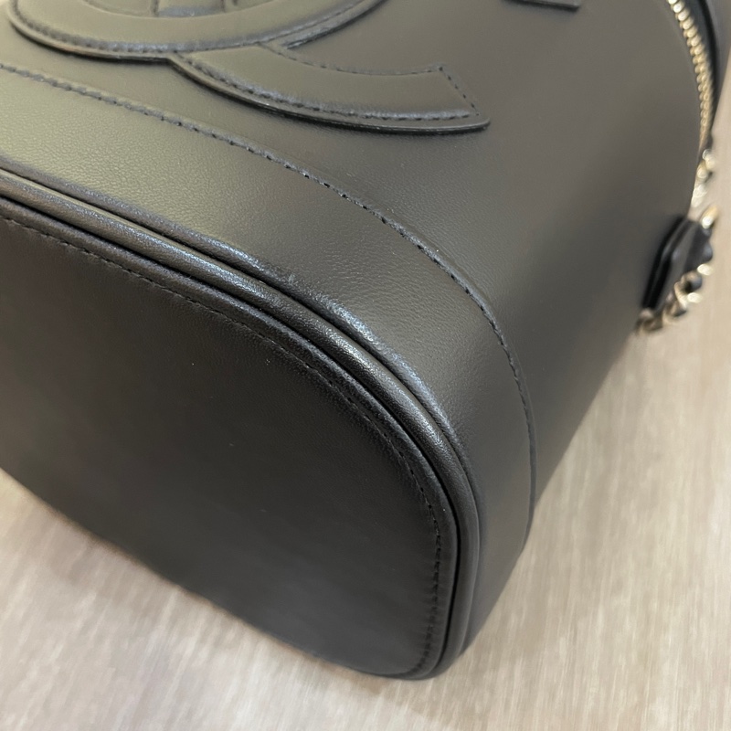 Chanel AS0323黑Box皮帶鏈化妝盒Vanity-6