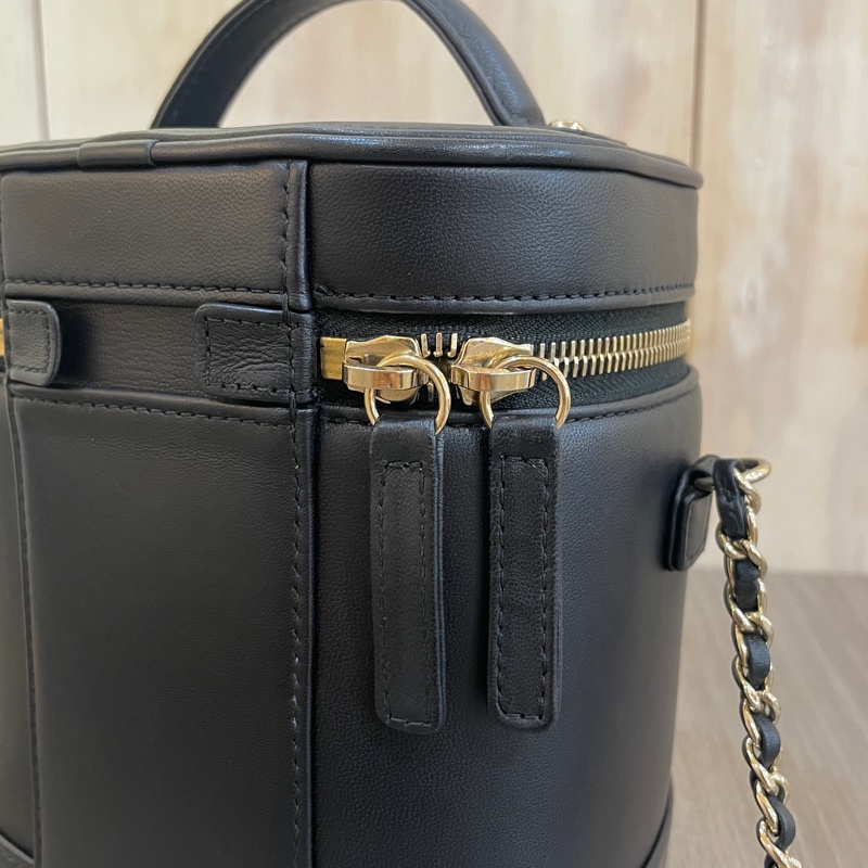 Chanel AS0323黑Box皮帶鏈化妝盒Vanity-15