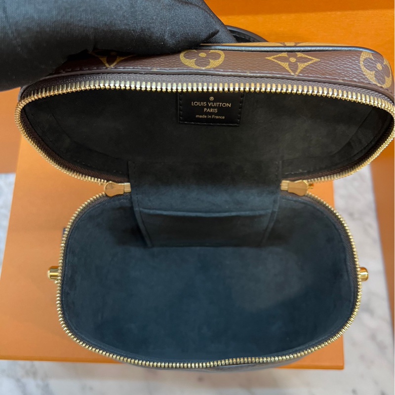 LV Vanity PM化妝包 晶片款-32