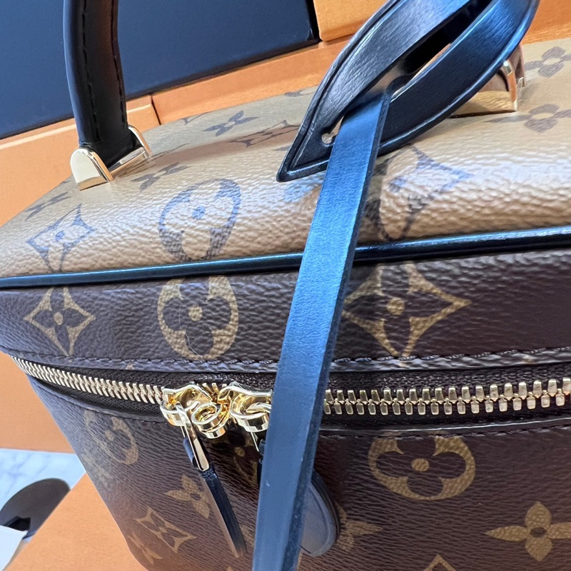 LV Vanity PM化妝包 晶片款-42