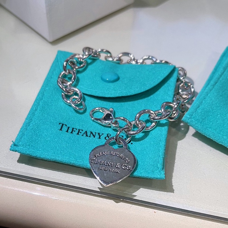 誠可議！ Tiffany 經典愛心925手鍊 銀飾-0