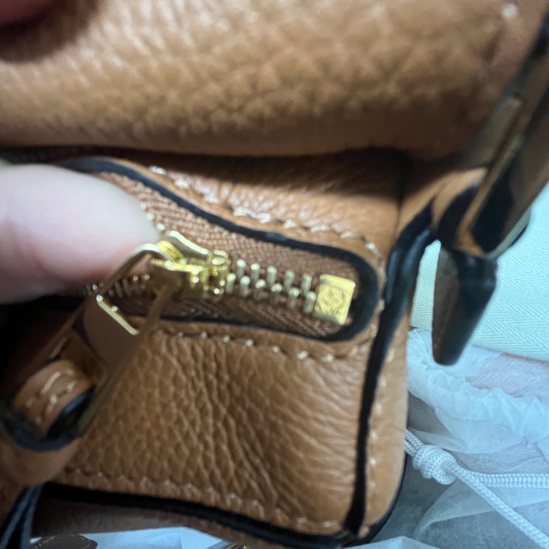 全新正品現貨Loewe Mini Puzzle-17