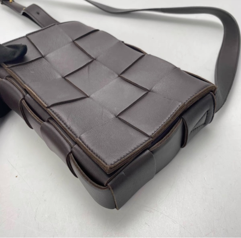 BV Cassette 15格 編織單肩包-7