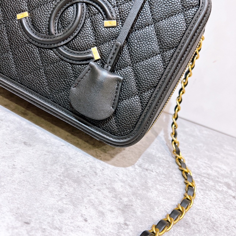 Chanel 黑金荔枝皮迷你Vanity手提斜背化妝箱-4