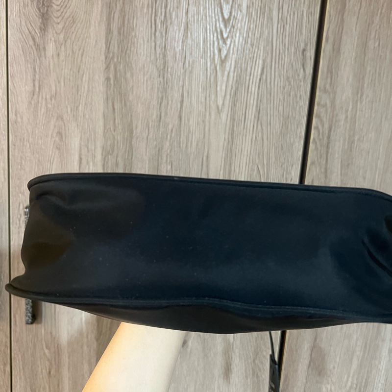 PRADA OUTLET 1NE515  Re-Edition2000 HOBO尼龍腋下包 黑色 prada2000-8