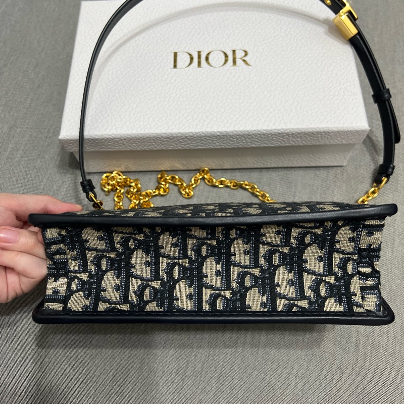 Dior蒙田30 MONTAIGNE橫向手袋附鏈帶-3