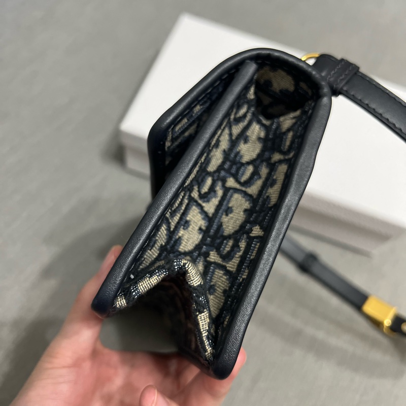 Dior蒙田30 MONTAIGNE橫向手袋附鏈帶-4