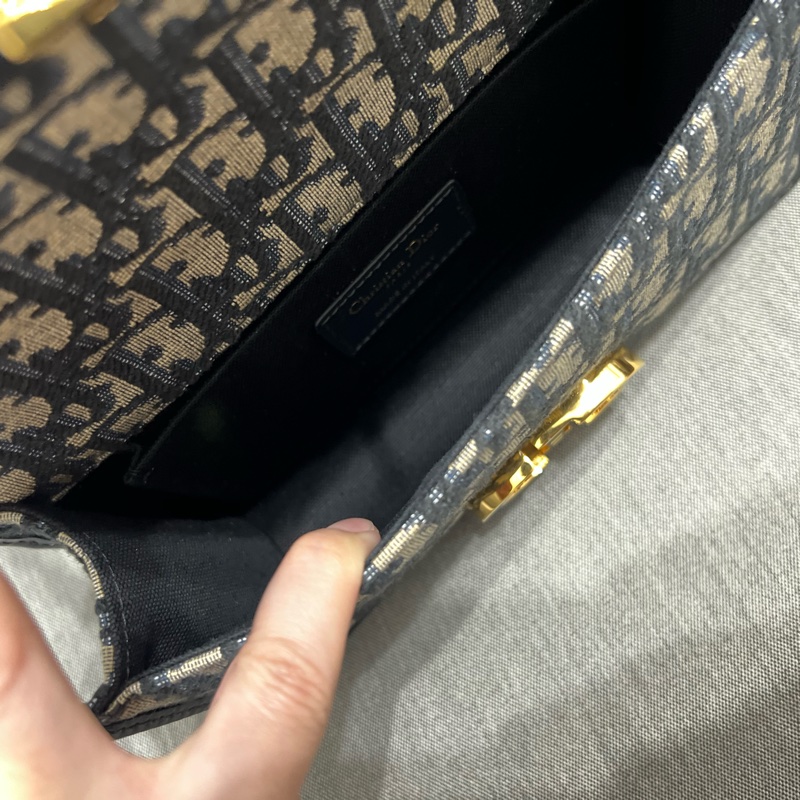 Dior蒙田30 MONTAIGNE橫向手袋附鏈帶-6