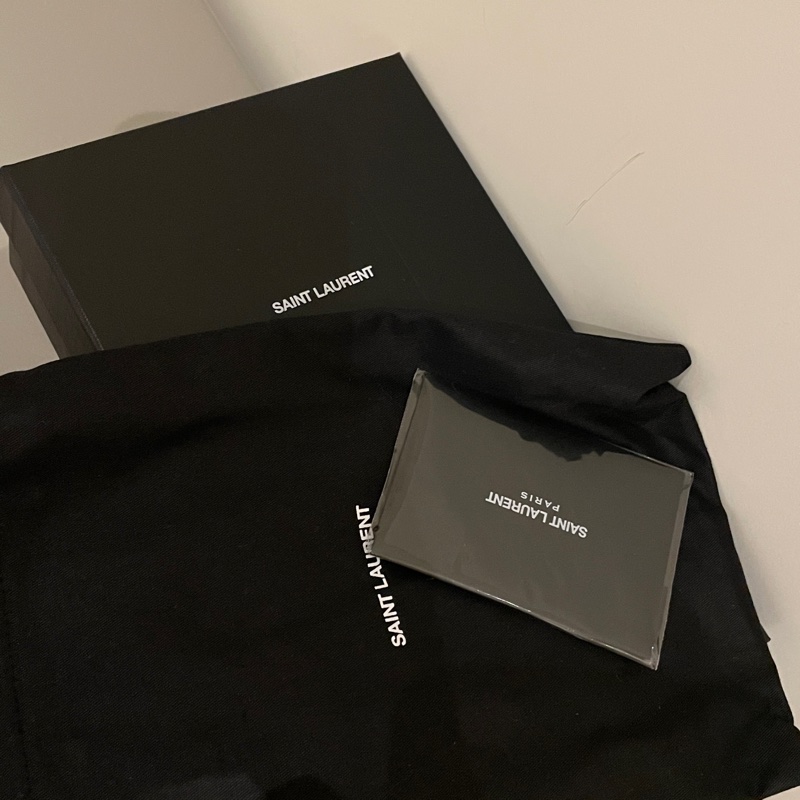 （降價！）YSL 山型紋魚子醬黑字 LOGO WOC 鏈包-10