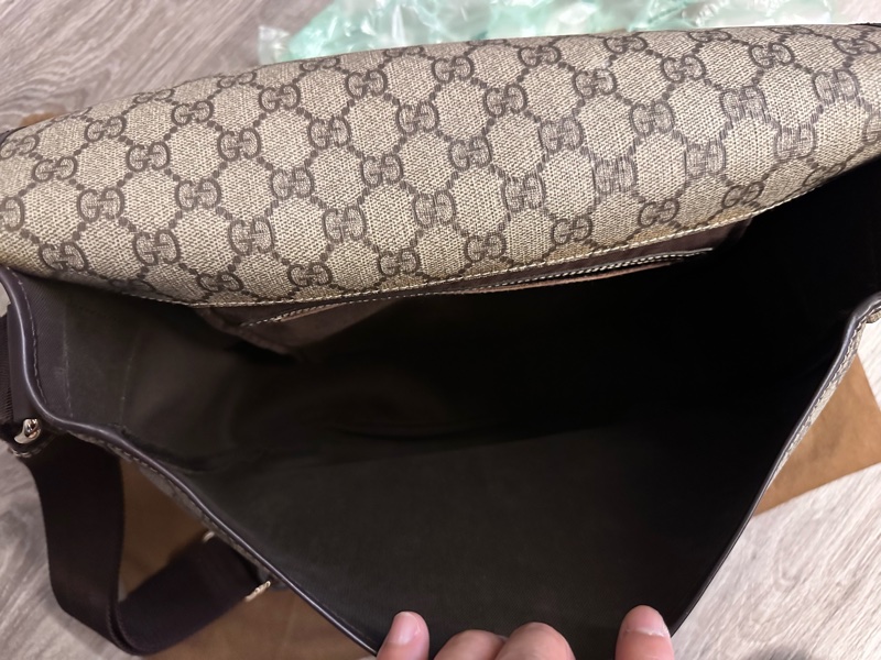 Gucci郵差包-10