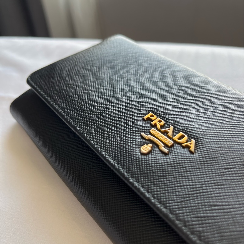 PRADA 品牌經典金字 防刮斜紋Logo 長夾-3