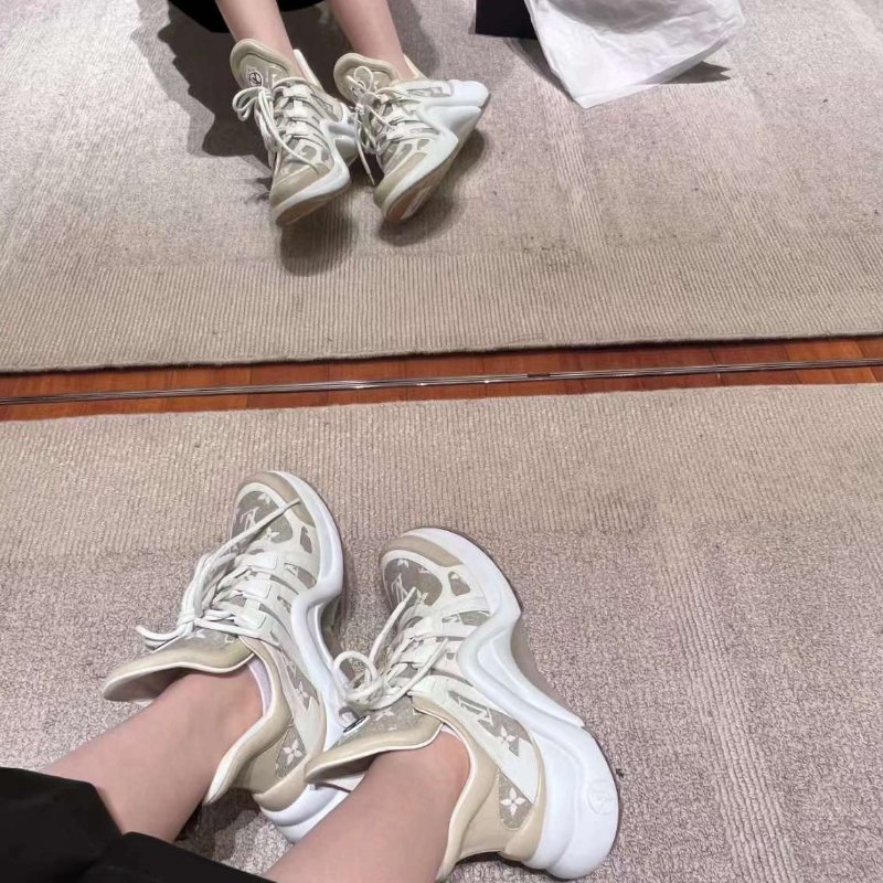 2023 Lv新款老爹鞋  39號 奶茶色百搭 非常新-0