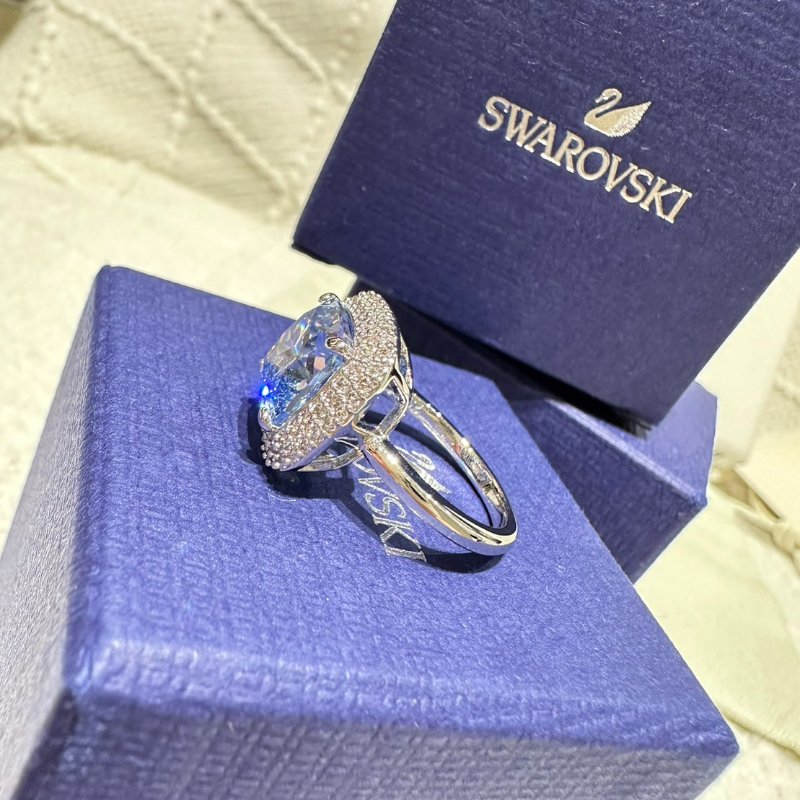 SWAROVSKI 施華洛世奇 海洋之心藍水晶戒指-1