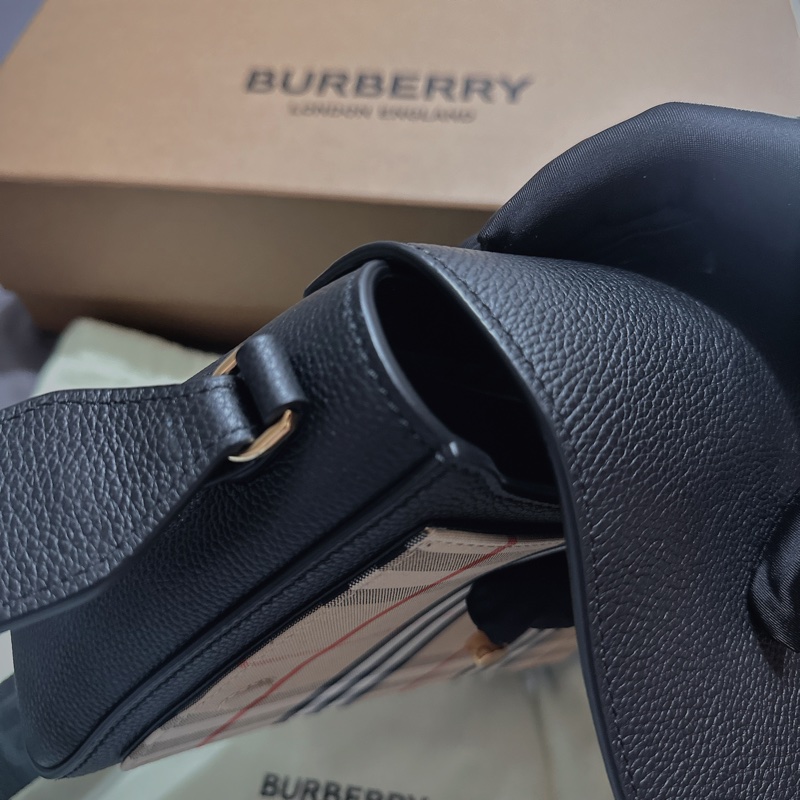✨Burberry 皮革與 Vintage 格紋 Note 斜背包（9.9成新）-13