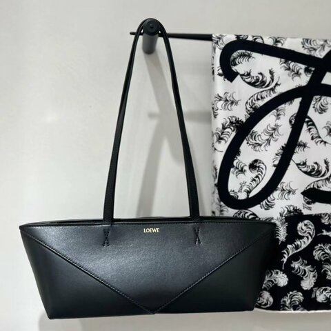 Loewe Cropped Puzzle Fold 單肩包 黑色 ( 當季熱門新品 下單前請先詢問 )