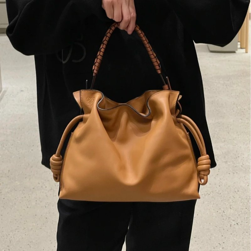 Loewe 納帕小牛皮小款 Flamenco 包 暖沙色-0