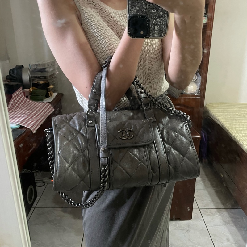 Chanel鐵灰復古銀手提側斜背包-1