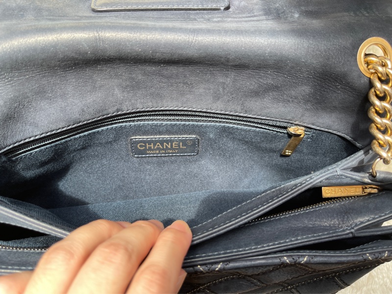 香奈兒Chanel外縫線 深藍牛皮 翻蓋口蓋包 肩背包 斜背包-16