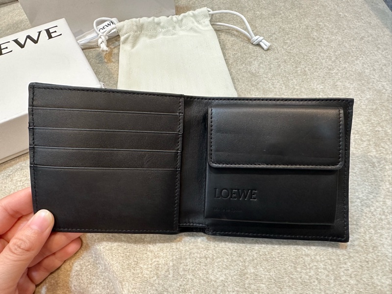《Loewe 羅威 》全新男用短夾 2023款-3
