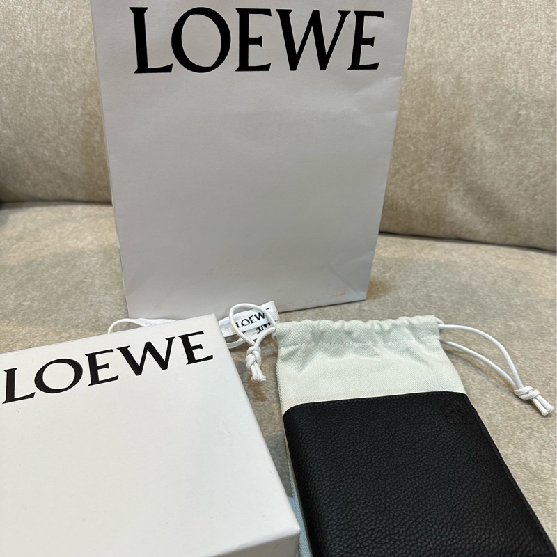 《Loewe 羅威 》全新男用短夾 2023款-5
