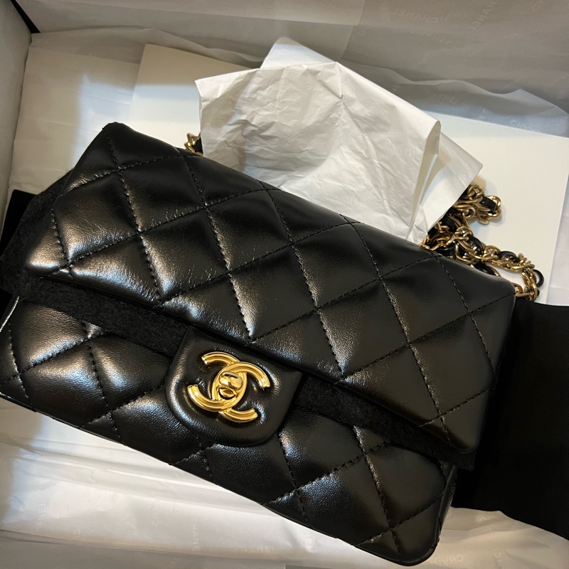 Chanel 小型手把口蓋包(可小議)-0