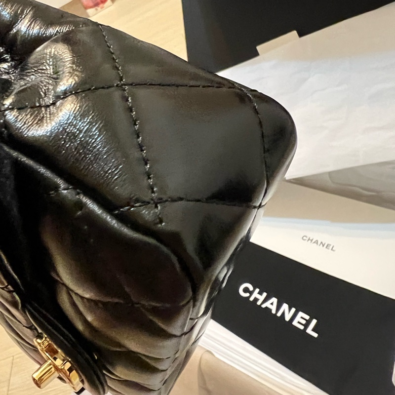 Chanel 小型手把口蓋包(可小議)-1