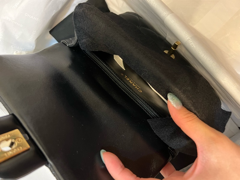 Chanel 小型手把口蓋包(可小議)-2