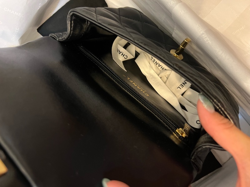 Chanel 小型手把口蓋包(可小議)-3