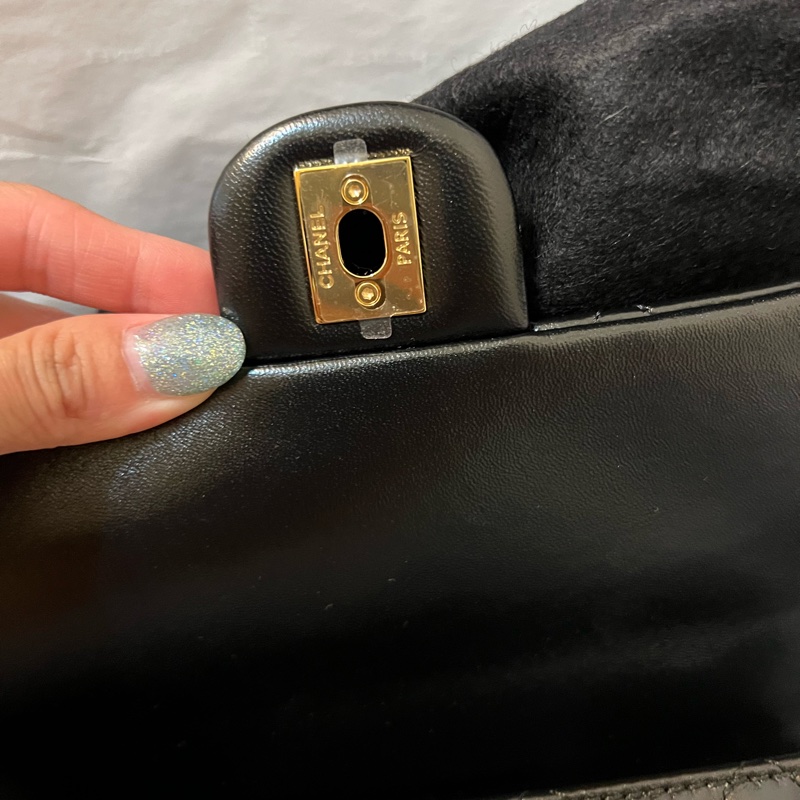 Chanel 小型手把口蓋包(可小議)-4