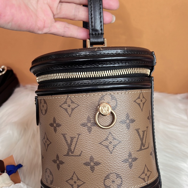 LV路易威登CANNES拼色圓桶包發財桶單肩斜挎手提女包M43986-12