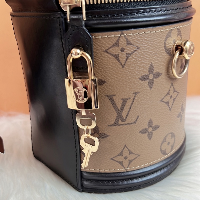 LV路易威登CANNES拼色圓桶包發財桶單肩斜挎手提女包M43986-17