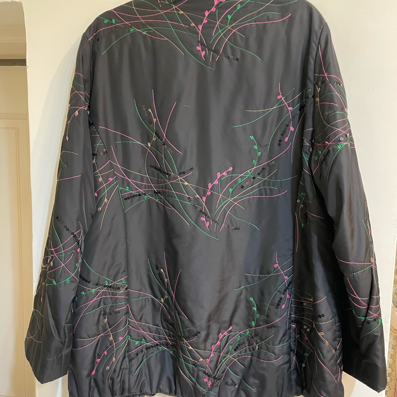 李春枝品牌女用外套-4