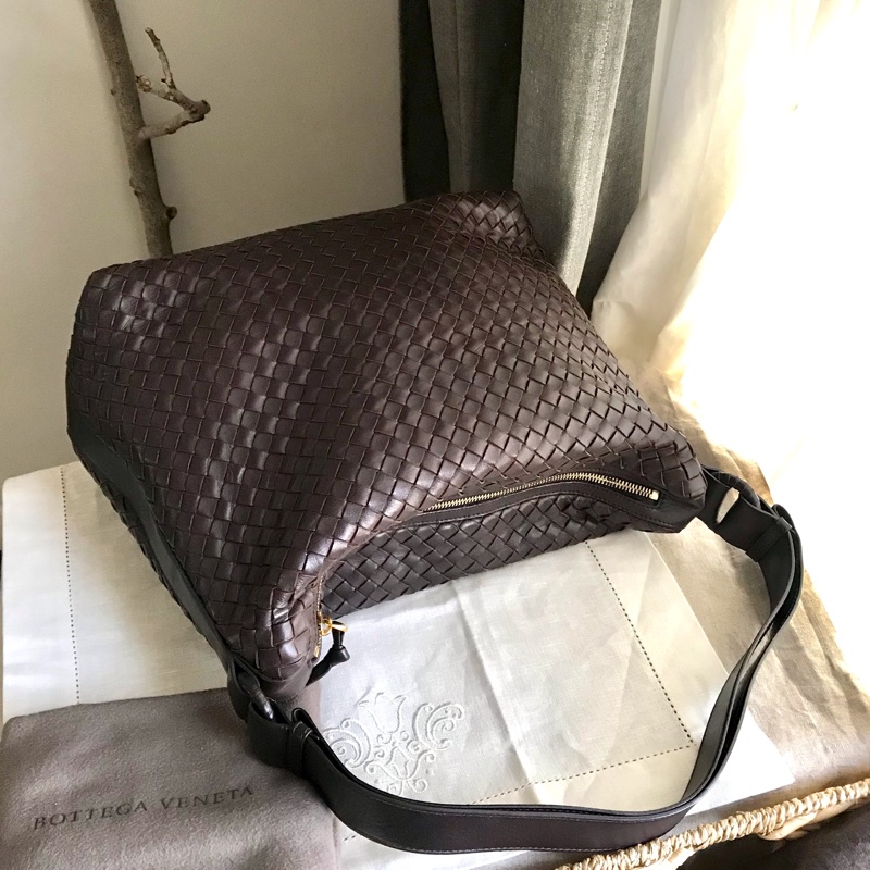Bottega Veneta BV慵懶編織包/大郵差包🌠美拉德色🌠肩背/側背/手提/斜背🌠正品🌠況好🌠背帶可2段式調整-2