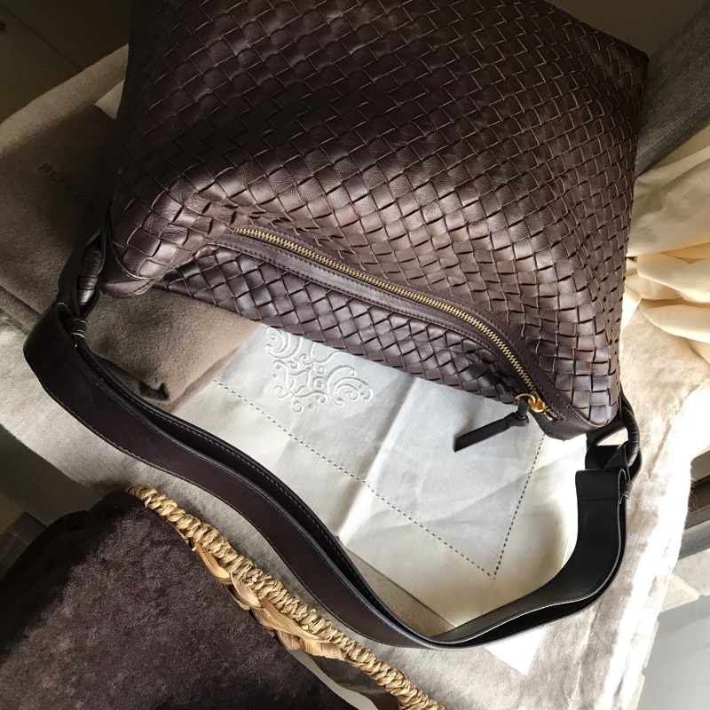 Bottega Veneta BV慵懶編織包/大郵差包🌠美拉德色🌠肩背/側背/手提/斜背🌠正品🌠況好🌠背帶可2段式調整-3