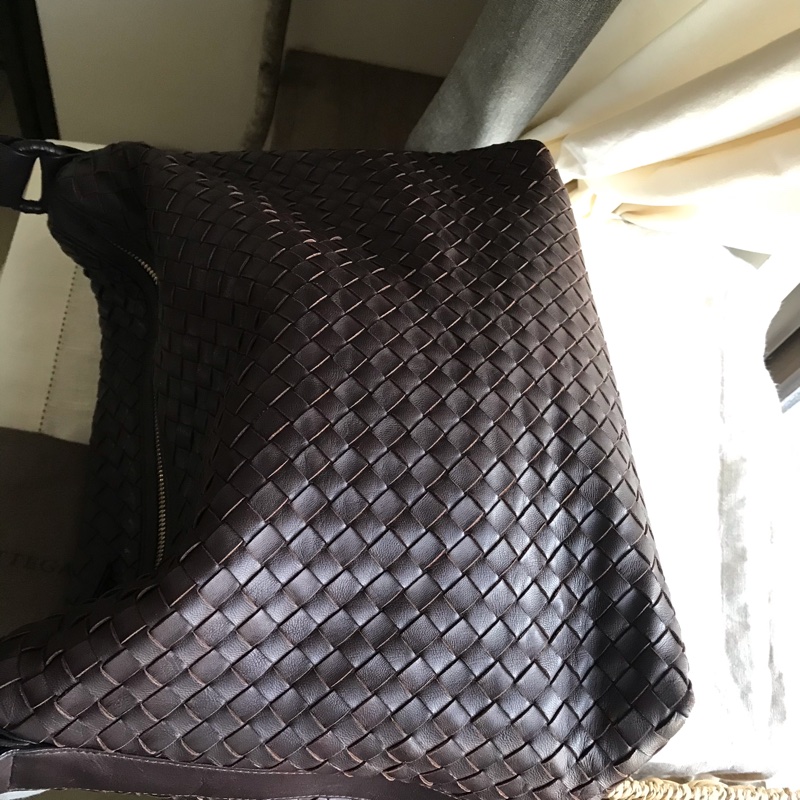 Bottega Veneta BV慵懶編織包/大郵差包🌠美拉德色🌠肩背/側背/手提/斜背🌠正品🌠況好🌠背帶可2段式調整-18