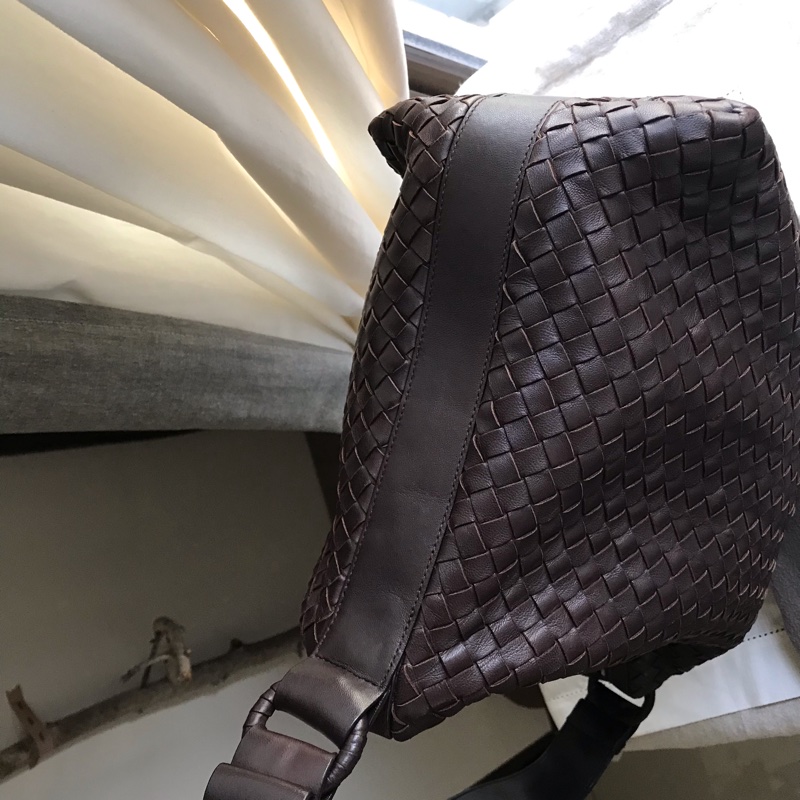 Bottega Veneta BV慵懶編織包/大郵差包🌠美拉德色🌠肩背/側背/手提/斜背🌠正品🌠況好🌠背帶可2段式調整-22