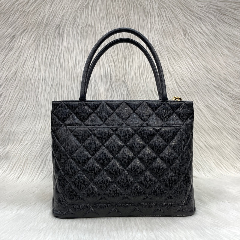 Chanel 黑荔枝皮1804金幣希爾頓手提包-2