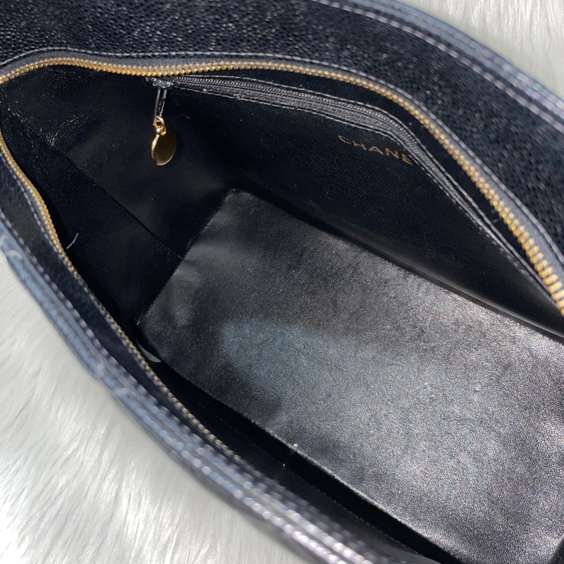 Chanel 黑荔枝皮1804金幣希爾頓手提包-15