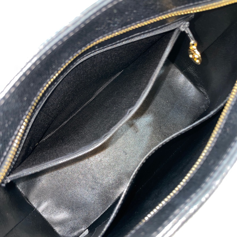 Chanel 黑荔枝皮1804金幣希爾頓手提包-16