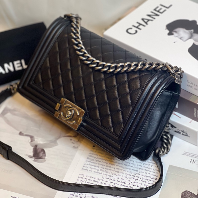 (保留中)Chanel boy25經典菱格黑色 牛皮 銀鏈-1