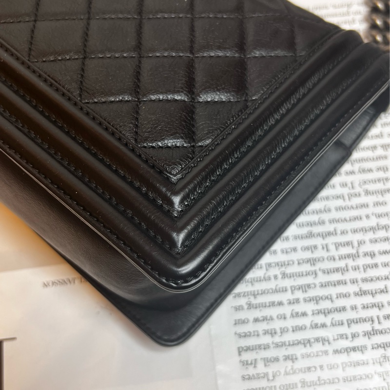 (保留中)Chanel boy25經典菱格黑色 牛皮 銀鏈-10