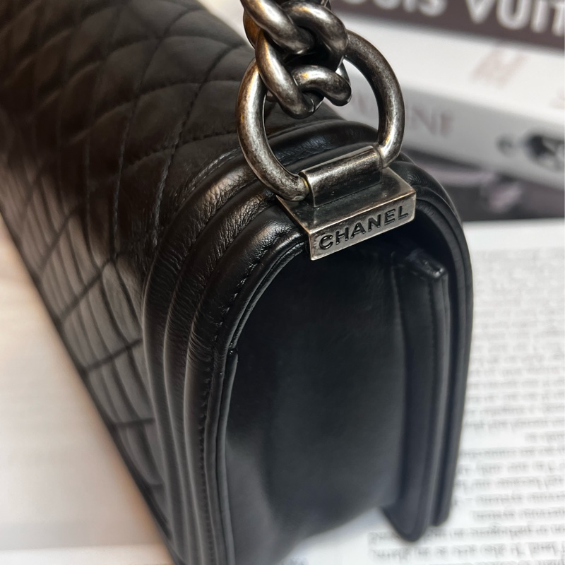 (保留中)Chanel boy25經典菱格黑色 牛皮 銀鏈-11