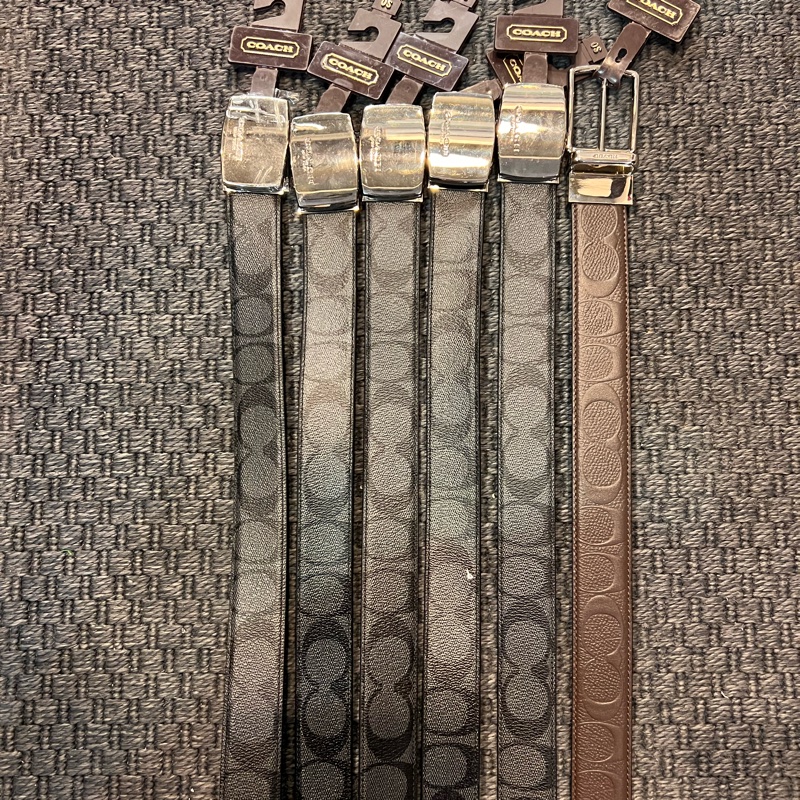 🤎Coach皮帶 全數出清一條都 NT$2500 全新 #都是雙面用喔 #老花另一面就是素面 專櫃都要7~8千左右 皮帶寬度 約3cm 男女都適用 腰圍不挑 胖胖跟瘦瘦都可用 可裁剪 賣完為止🤎-8