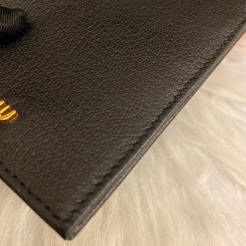 miu miu 護照卡片夾-8