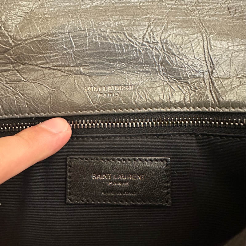 YSL 水泥灰揉製牛皮NIKI 鏈包-7