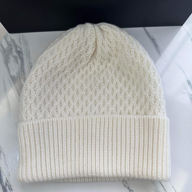 可預購)Chanel 23K毛帽 白底黑字 冷帽 剛離櫃 全新全配台灣購證🇹🇼-3