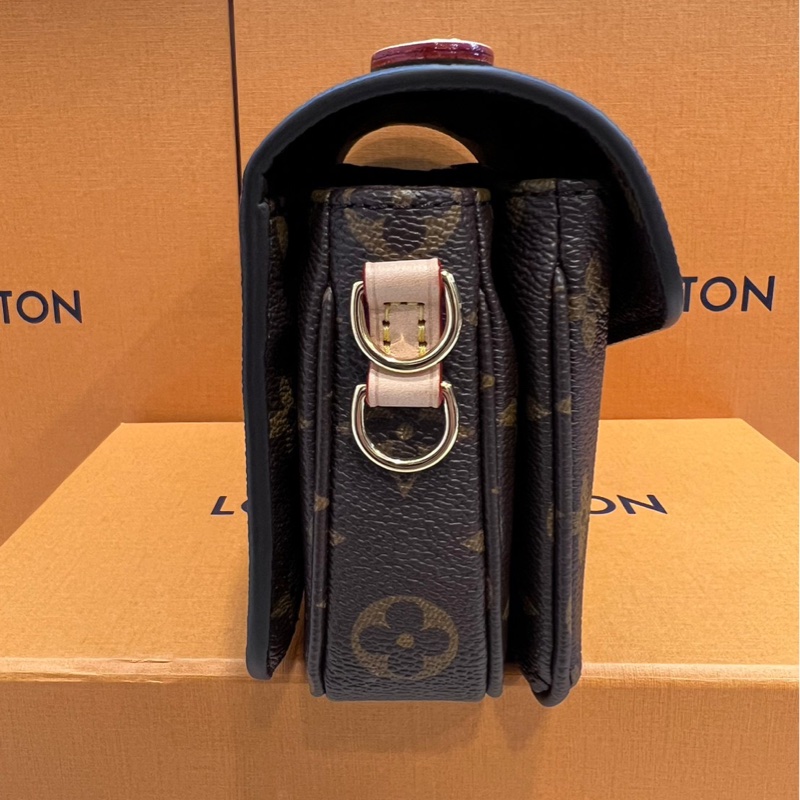 LV 小郵差 法棍 芯片款 M46279 Pochette Metis East West-9